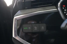 Audi Q3 35 TDI quattro S line exterieur in Daytonagrau perleff.