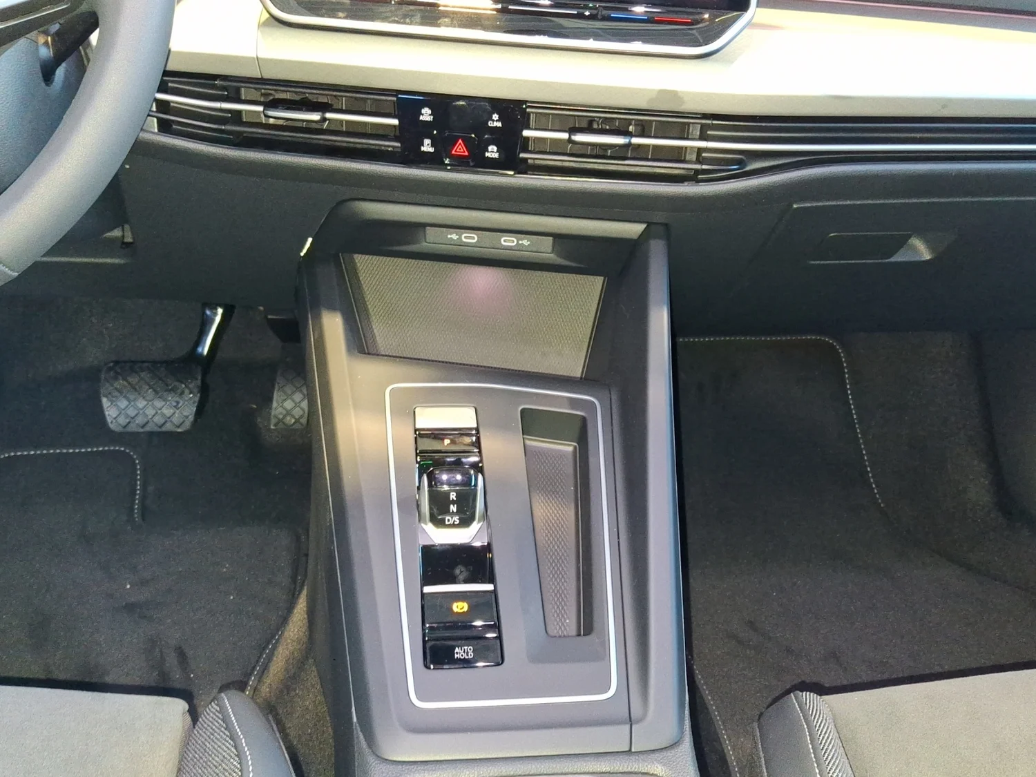 Bild eines Golf Rabbit eHybrid DSG 150 kW