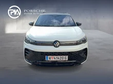 VW Tiguan Sport eHybrid DSG 150 kW in Oryxweiß Perlmutteffekt