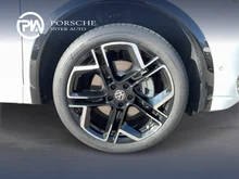 VW Tiguan Sport eHybrid DSG 150 kW in Oryxweiß Perlmutteffekt