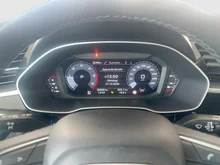 Audi Q3 35 TDI quattro intense in Gletscherweiss Met.