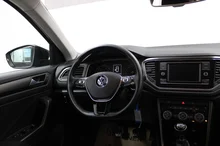 VW T-Roc Design TSI OPF in Deep Black Perleffekt