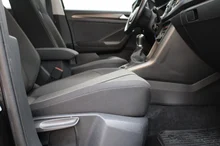 VW T-Roc Design TSI OPF in Deep Black Perleffekt