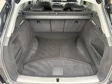Audi A4 Avant 35 TFSI S line in schwarz