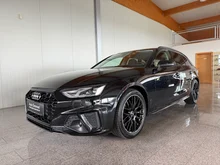 Audi A4 Avant 35 TFSI S line in schwarz