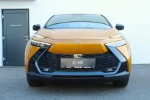 Toyota C-HR 2,0 Hybrid E-CVT Lounge Premiere Edition in Sulfurgold/Onyx Black