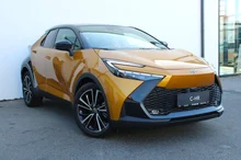 Toyota C-HR 2,0 Hybrid E-CVT Lounge Premiere Edition in Sulfurgold/Onyx Black