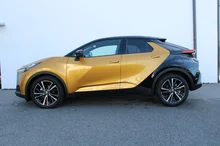 Toyota C-HR 2,0 Hybrid E-CVT Lounge Premiere Edition in Sulfurgold/Onyx Black