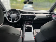Thumbnail-Foto von Fahrzeug