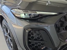 Audi Q5 e-hybrid quattro 270 KW in Daytonagrau Perleffekt