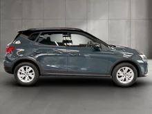 SEAT Arona Style 1.0 TSI in Fjord-Blau Dach Nacht-Schwarz