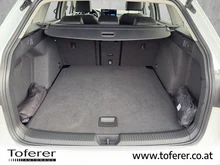 VW Golf Variant Business TDI DSG in Pure White