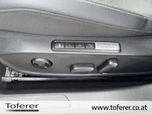 VW Golf Variant Business TDI DSG in Pure White