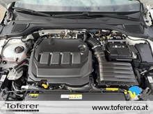 VW Golf Variant Business TDI DSG in Pure White