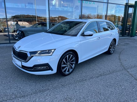 Škoda OCTAVIA Combi Premium iV DSG