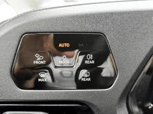 VW Caddy Maxi eHybrid 110 kW in Puregrey