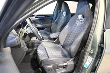 VW Tiguan R-Line eTSI DSG in Cipressino-Grün Metallic