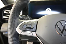 VW Tiguan R-Line eTSI DSG in Cipressino-Grün Metallic