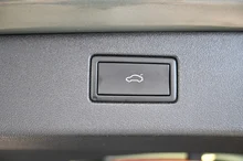 VW Tiguan R-Line eTSI DSG in Cipressino-Grün Metallic