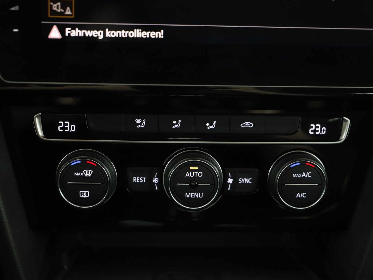 VW Passat GTE Variant | Bild 22 von 30