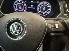 VW Tiguan Sky TSI in Deep Black Perlef.