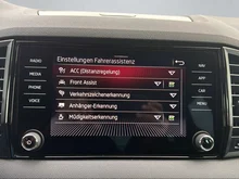 Škoda Karoq SPORTLINE TSI DSG ACT in Black-Magic Perleffekt