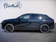 Audi Q8 e-hybrid quattro 290 kW in Mythosschwarz Metallic