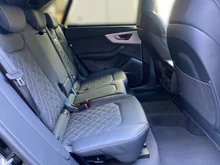 Audi Q8 e-hybrid quattro 290 kW in Mythosschwarz Metallic
