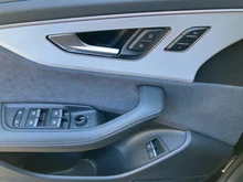 Audi Q8 e-hybrid quattro 290 kW in Mythosschwarz Metallic
