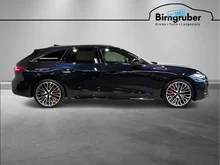 Audi A5 Avant e-hybrid quattro 270 kW in Nachtblau Metallic