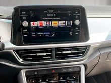 VW T-Roc Life TSI DSG in Pyritsilber Metallic