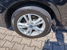 Ford Galaxy 2,0 TDCi AWD Trend Start/Stop in schwarz - normal
