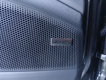 Porsche Macan 4 in vulkangraumetallic
