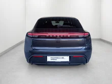 Porsche Macan 4 in vulkangraumetallic