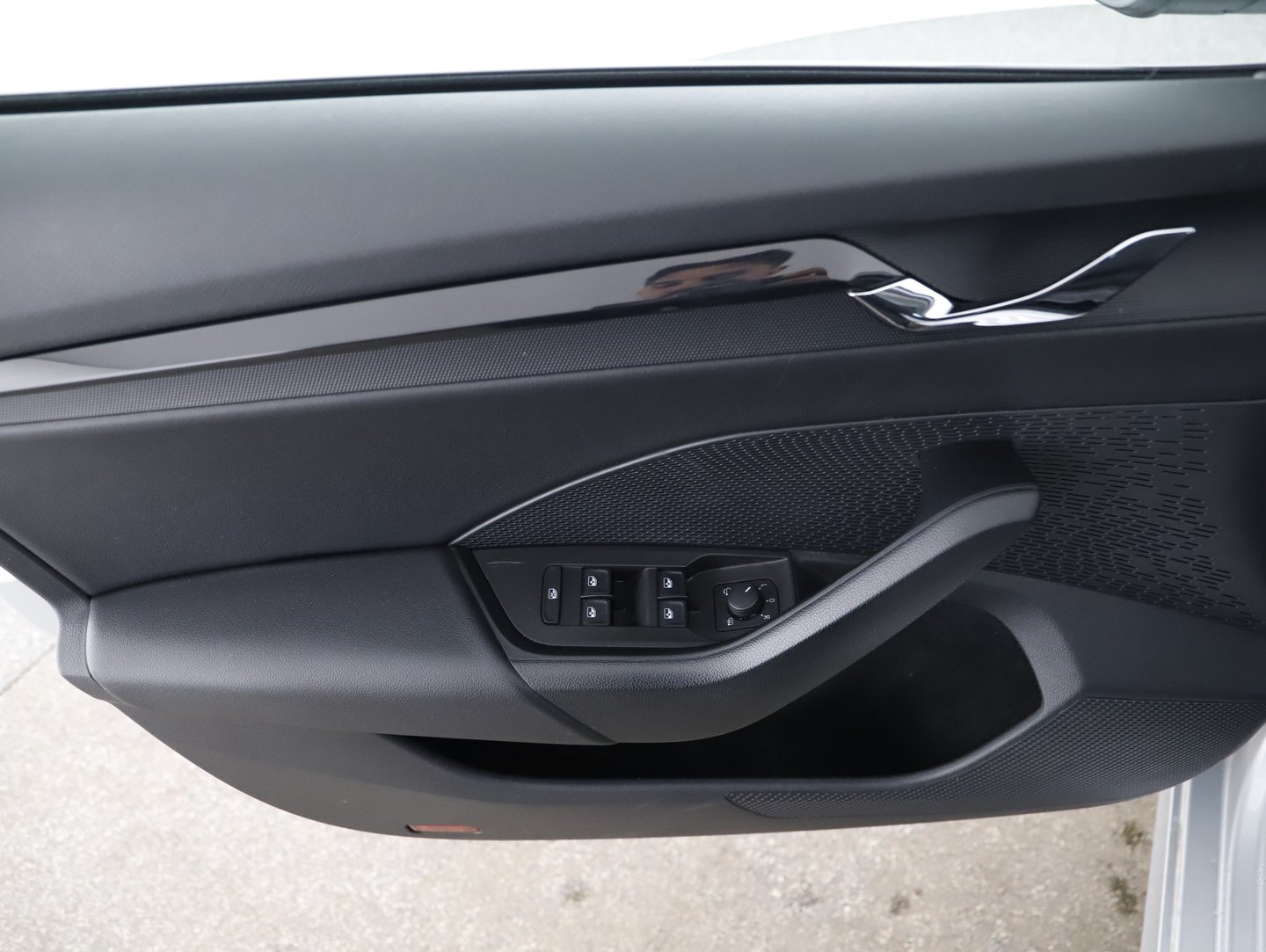 Škoda OCTAVIA Combi Ambition TDI DSG | Bild 10 von 30