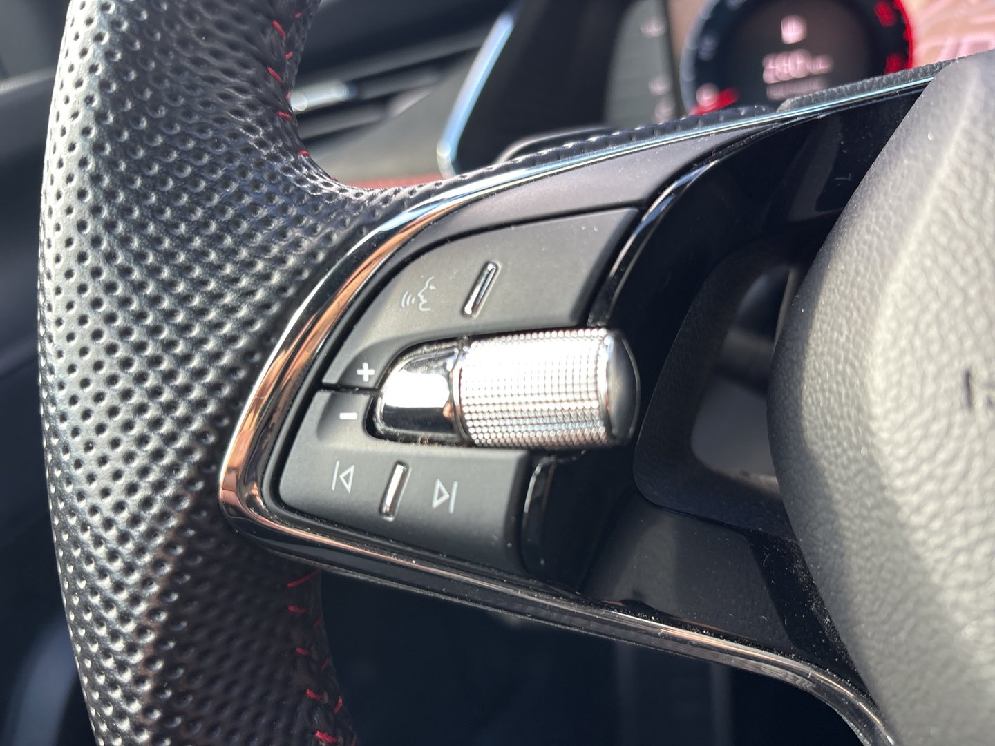 Škoda OCTAVIA Combi RS TDI DSG | Bild 16 von 22
