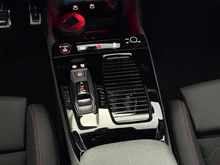 Audi S6 Avant e-tron in Daytonagrau Perleffekt