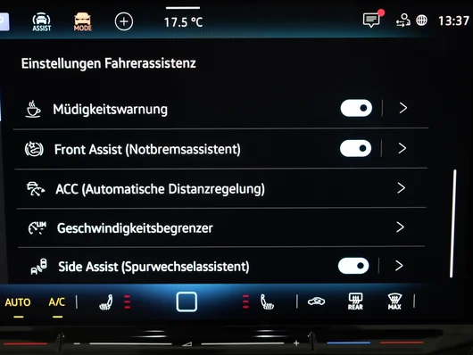 Bild eines T-Roc Life eTSI DSG