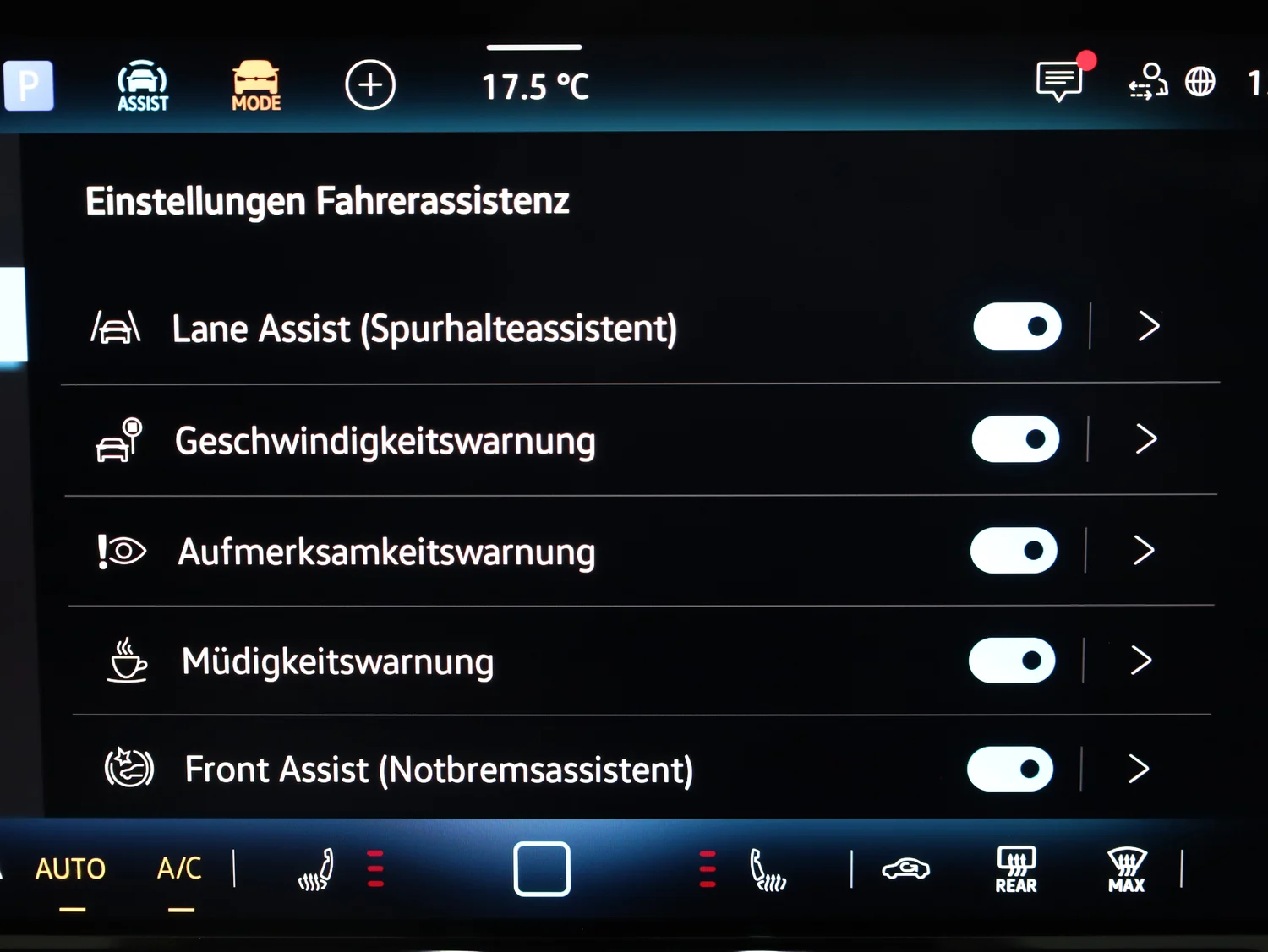 Bild eines T-Roc Life eTSI DSG