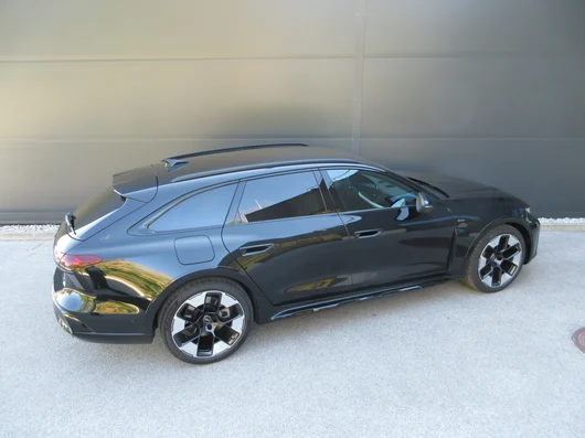 Bild eines A6 allroad e-hybrid quattro 270 kW