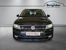 VW Tiguan Sky TSI ACT OPF in Deep Black Perleffekt