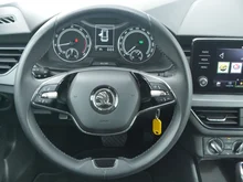 Škoda Kamiq Ambition TSI DSG in 1Z Schwarz-Magic Perleffekt