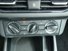 Škoda Kamiq Ambition TSI DSG in 1Z Schwarz-Magic Perleffekt
