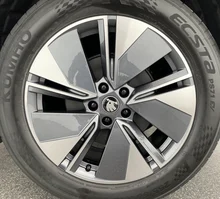 Thumbnail-Foto von Fahrzeug