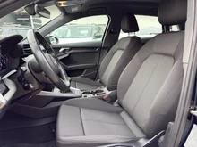 Audi A3 Sportback 30 TDI in brillantschwarz