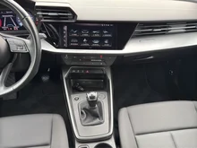 Audi A3 Sportback 30 TDI in brillantschwarz