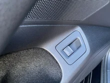 VW Passat Variant Highline BMT/Start-Stopp in SCHWARZ