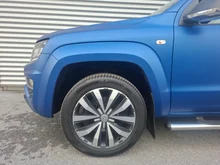 VW Amarok Aventura V6 TDI 4x4 permanent in ravennablau matt