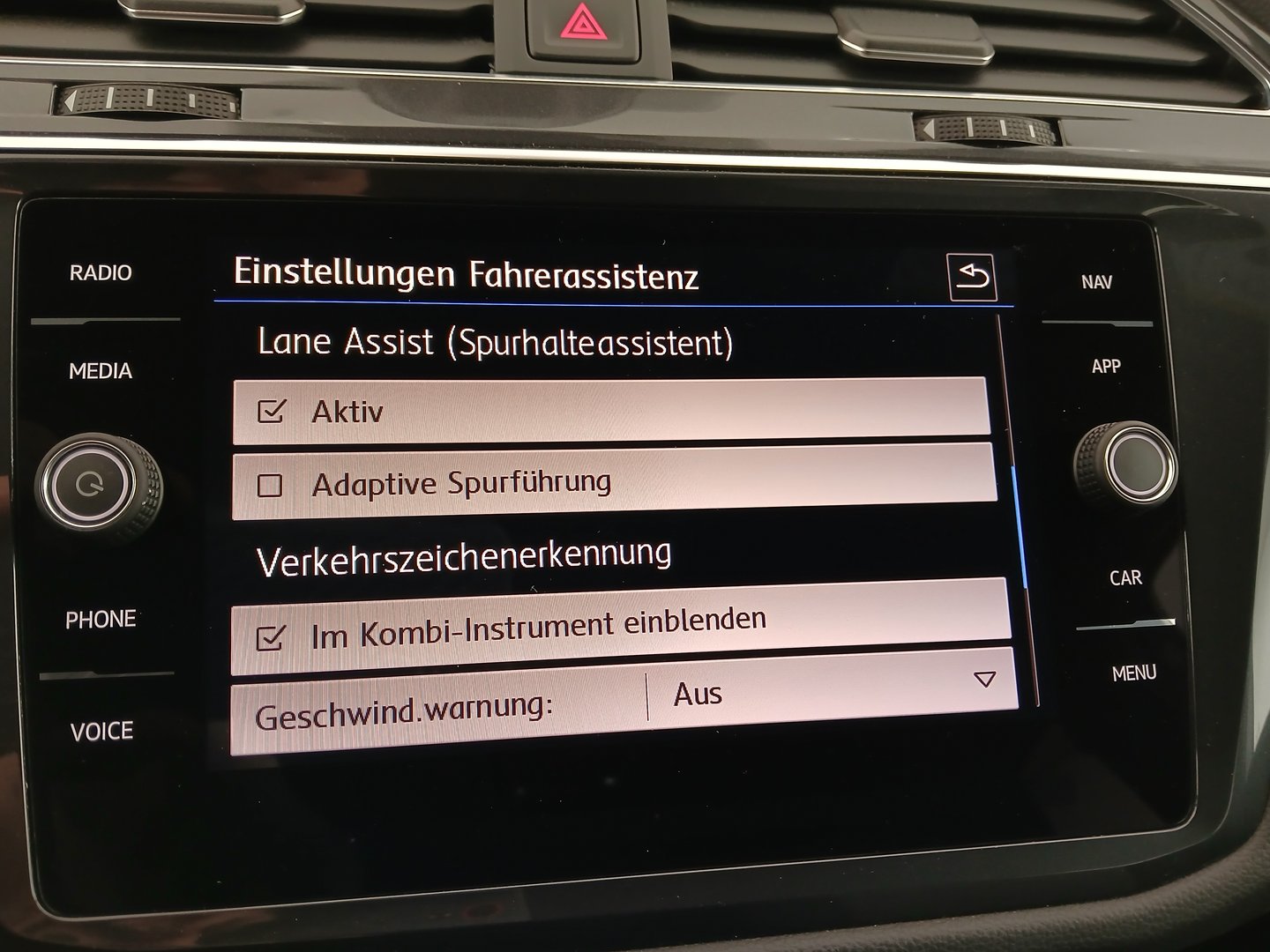 VW Tiguan All. HL TSI OPF 4MOTION DSG 5-Sit | Bild 25 von 35