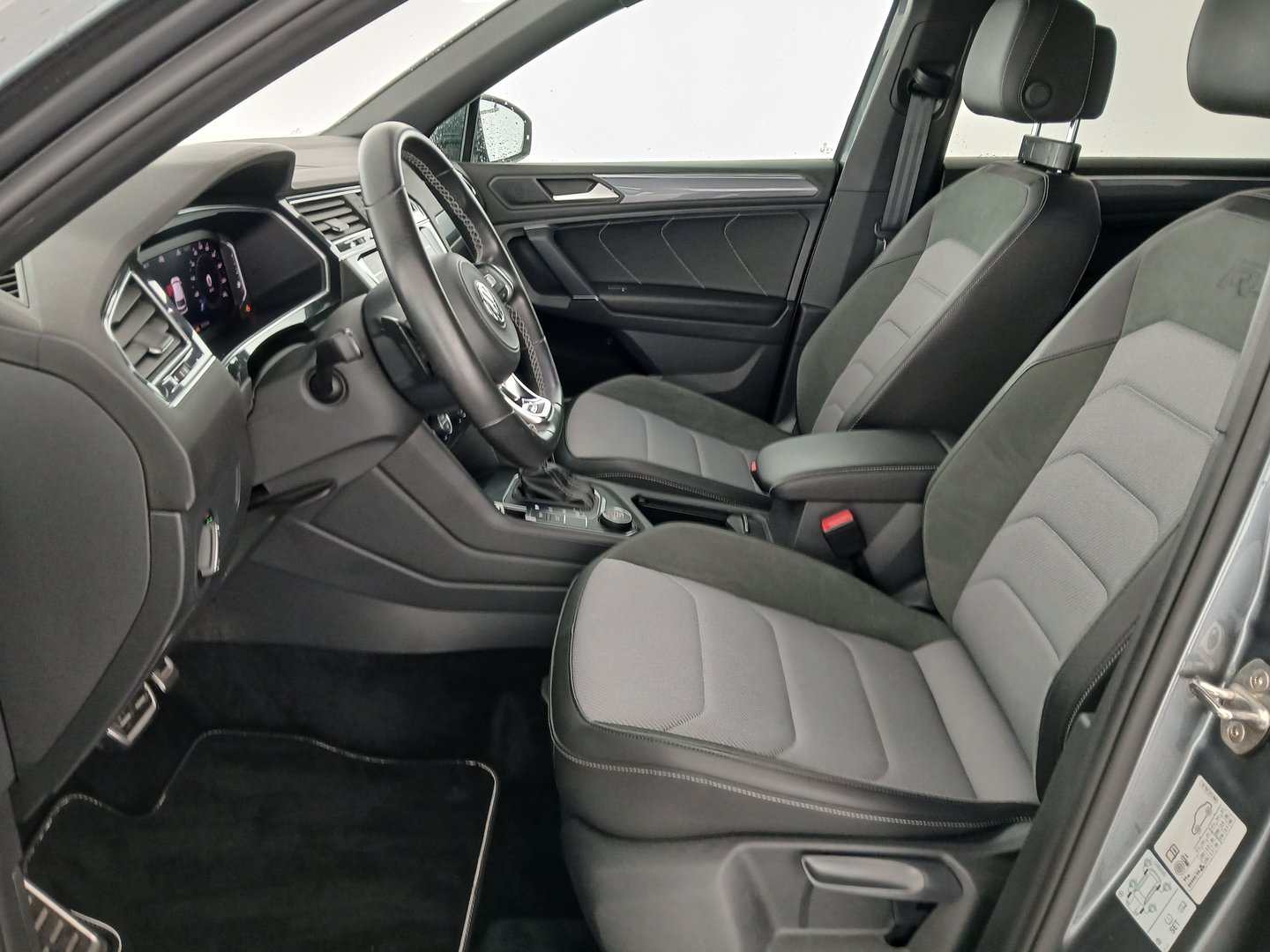 VW Tiguan All. HL TSI OPF 4MOTION DSG 5-Sit | Bild 13 von 35